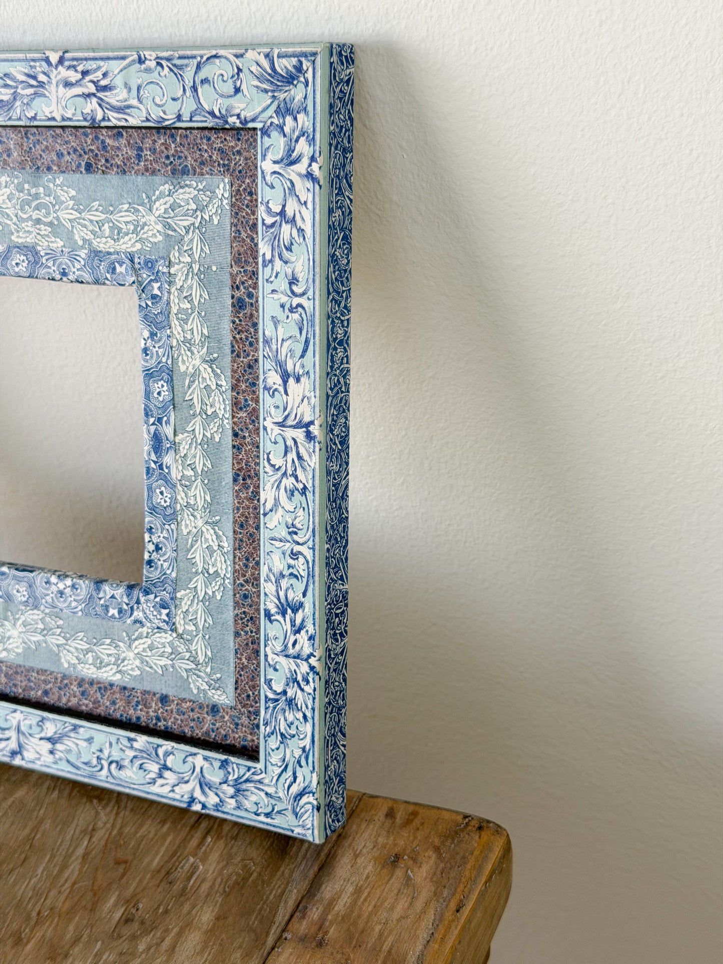 French Découpage Frame | Marbled & Vine Interior Borders