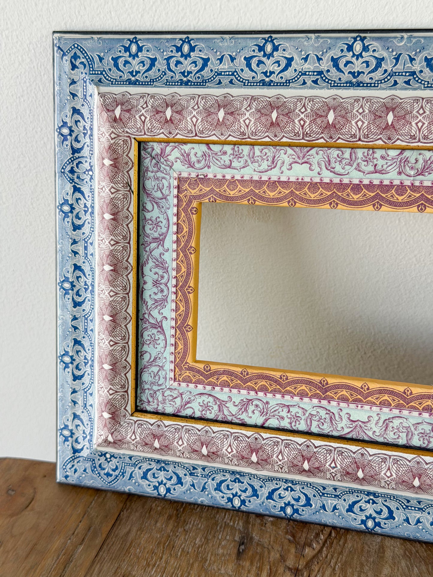 French Découpage Frame | Golden Interior Border