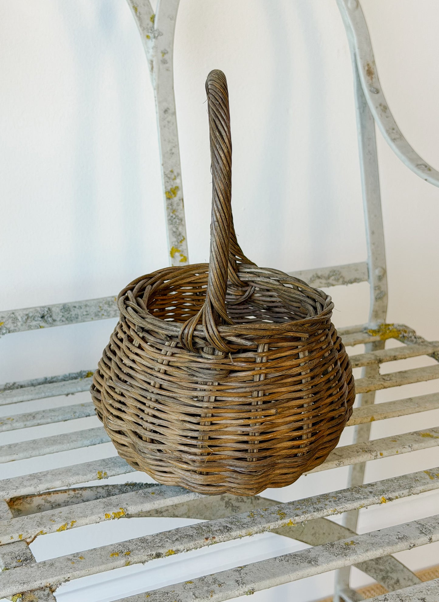 Petite Vintage Woven Rattan Basket (Darker Brown)