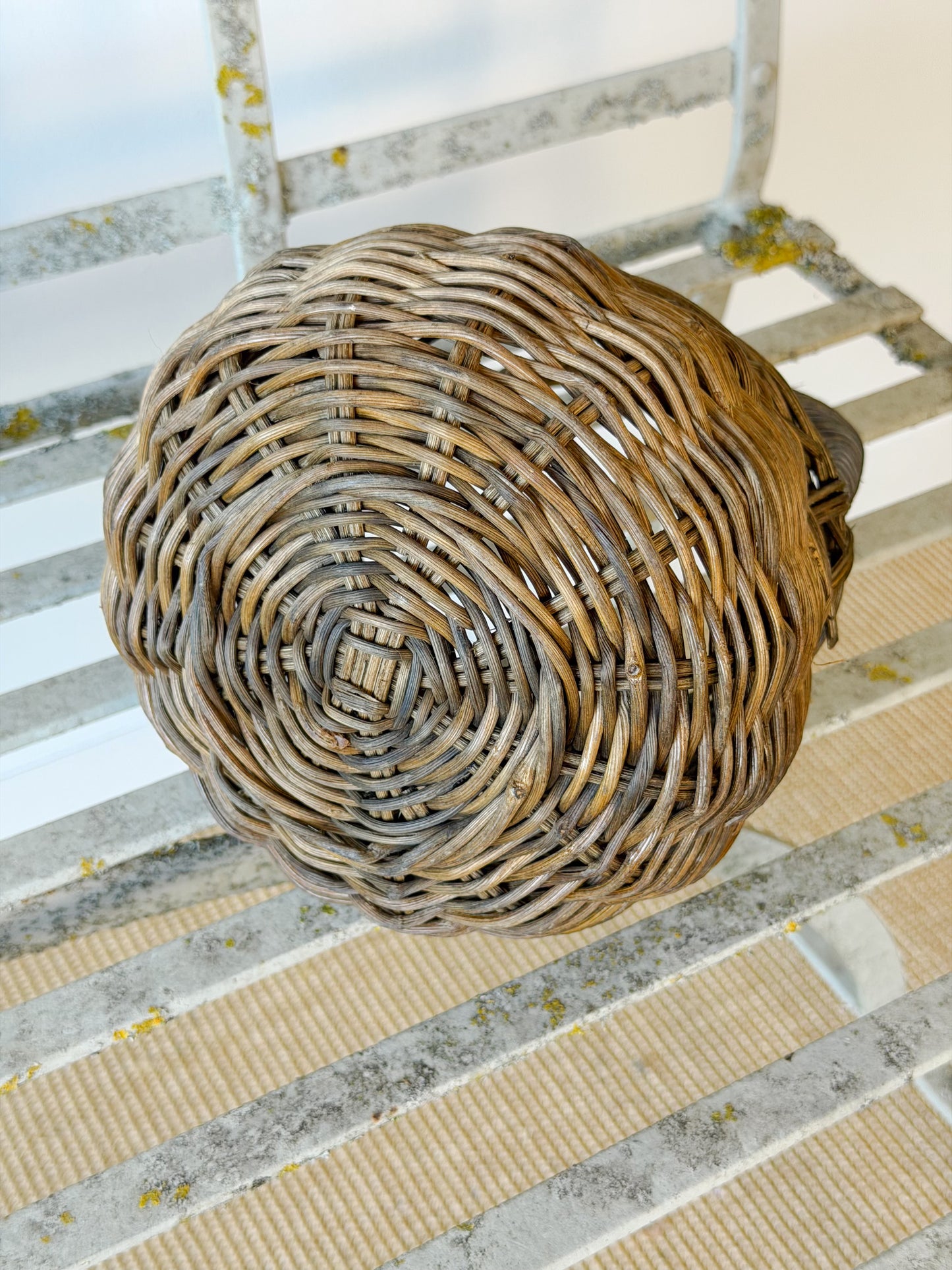 Petite Vintage Woven Rattan Basket (Darker Brown)