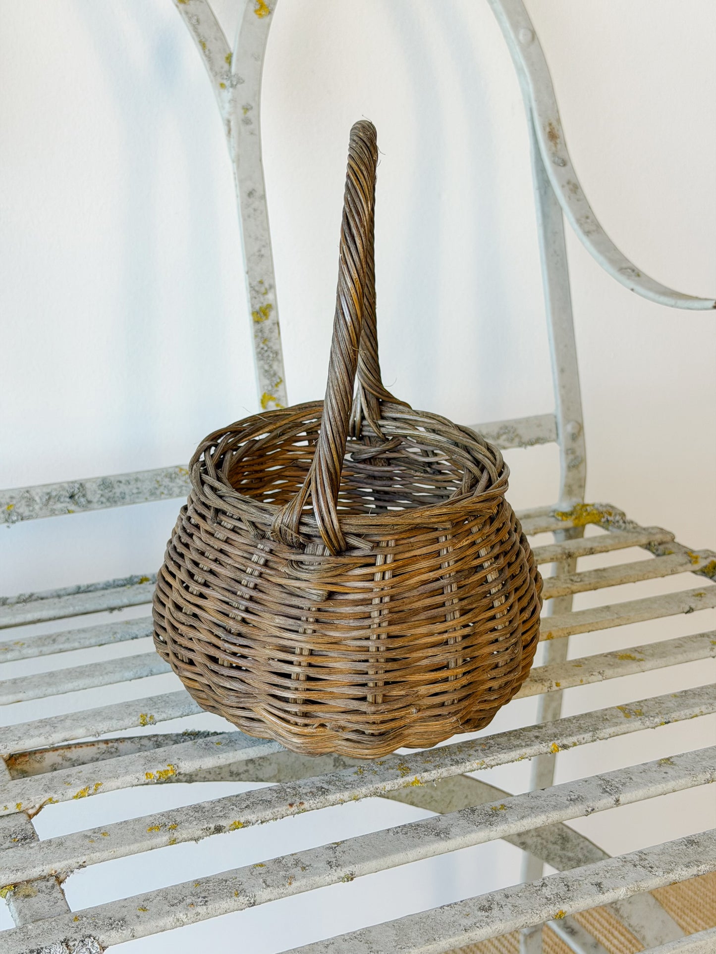 Petite Vintage Woven Rattan Basket (Darker Brown)