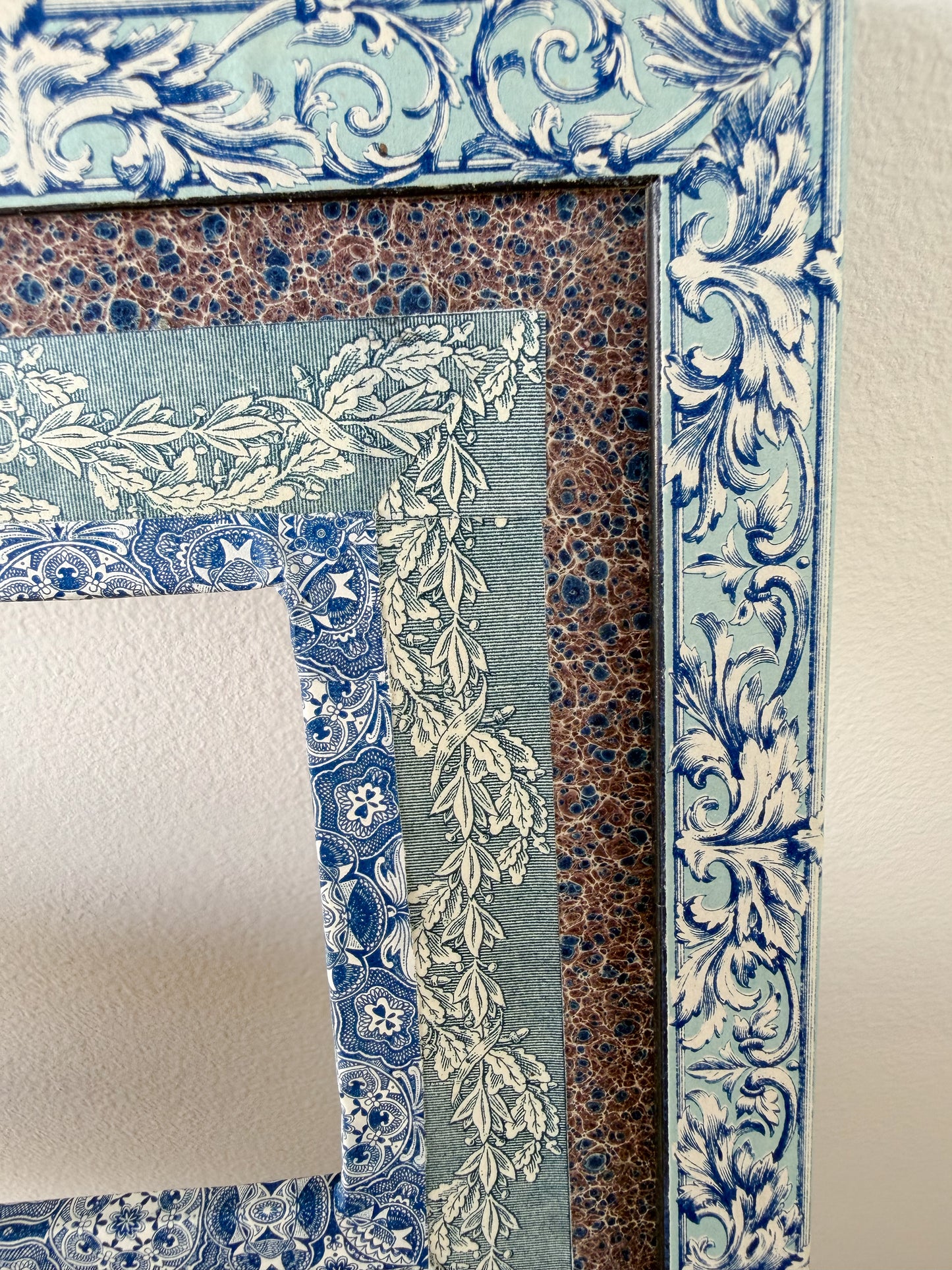 French Découpage Frame | Marbled & Vine Interior Borders