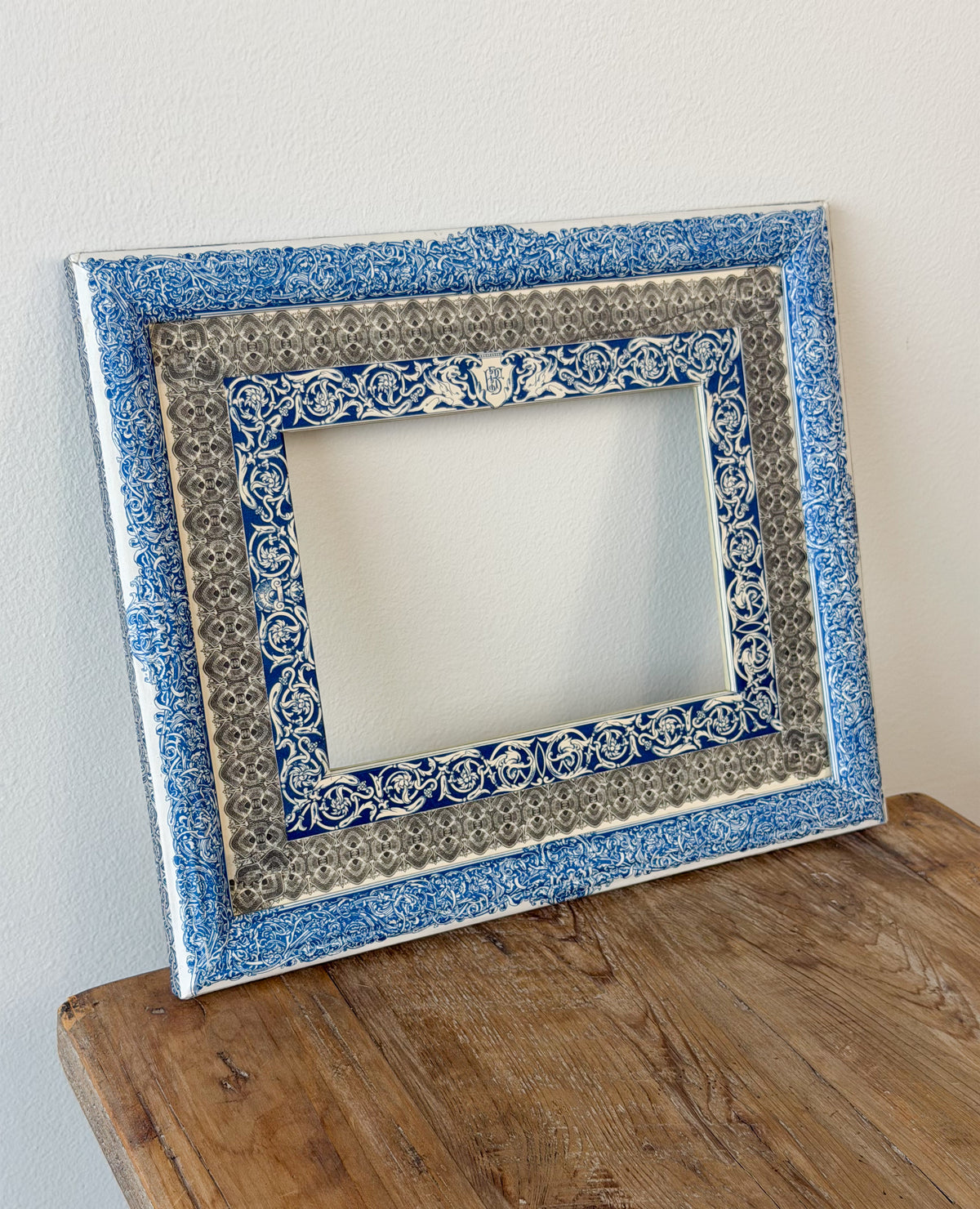 French Découpage Frame No. V | Cobalt Blue/Black