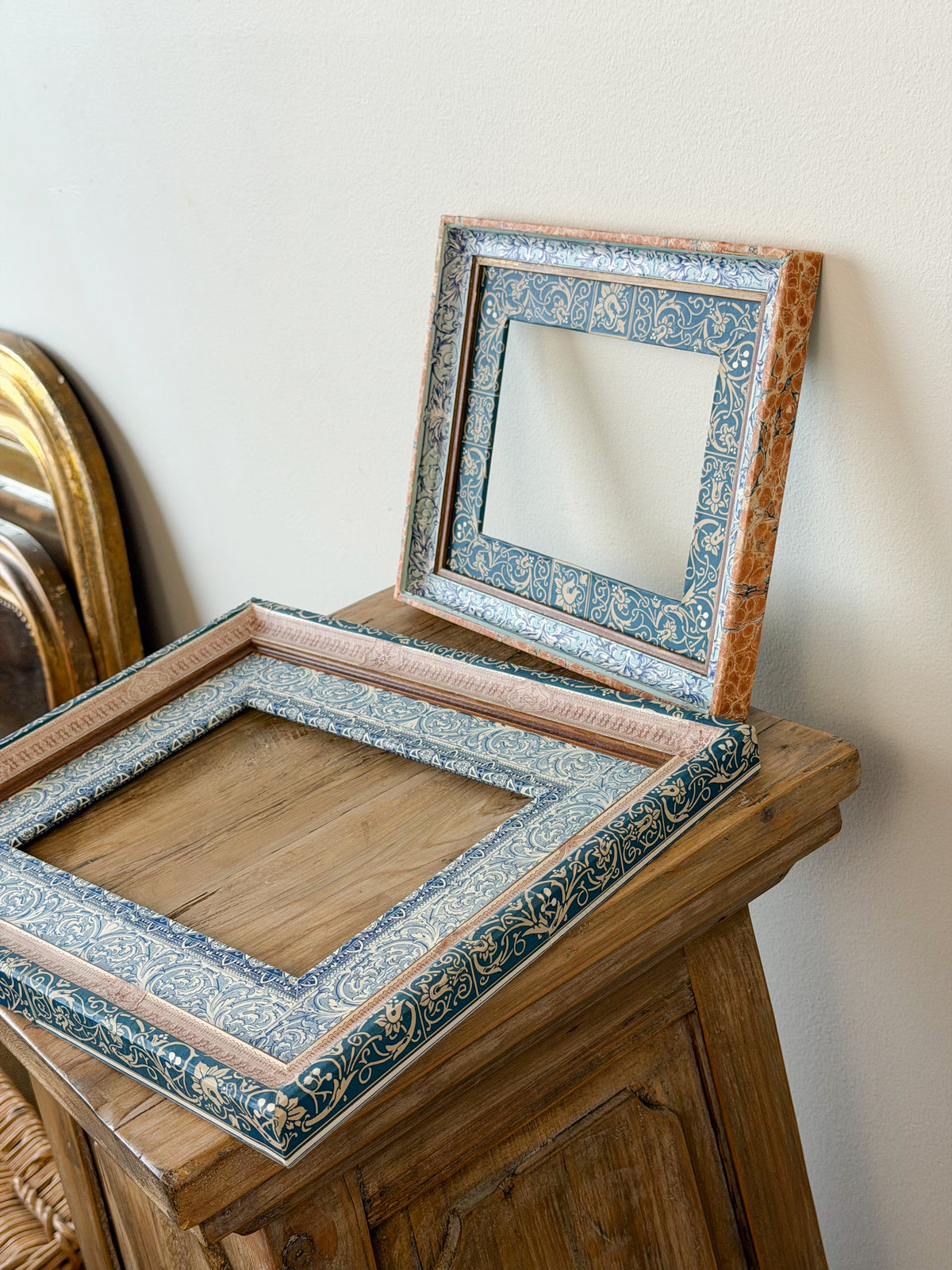 French Découpage Frame Pair No. III | Blue/Red