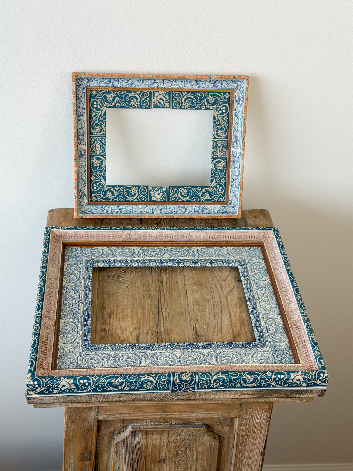 French Découpage Frame Pair No. III | Blue/Red