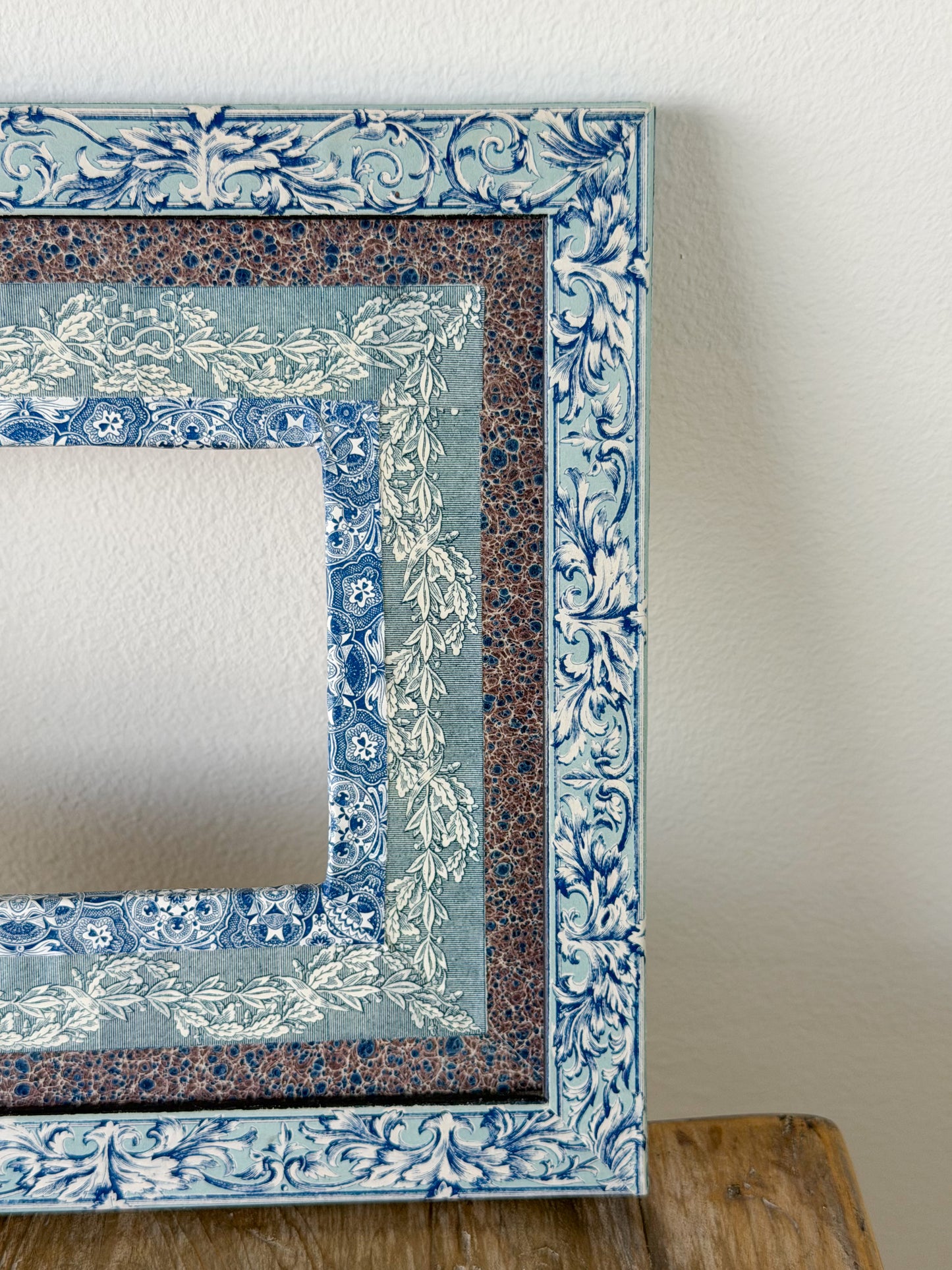 French Découpage Frame | Marbled & Vine Interior Borders