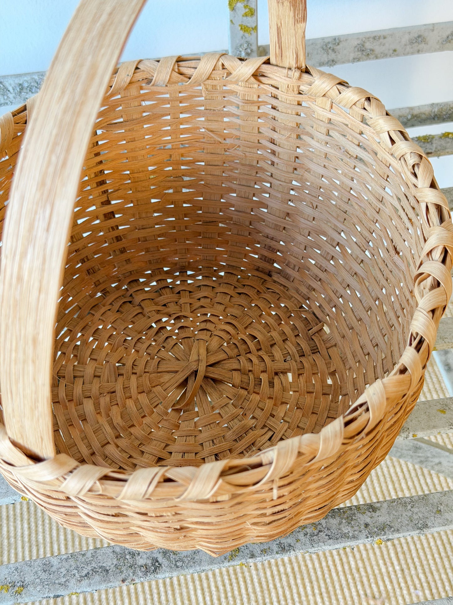 Vintage Round Splitwood Basket