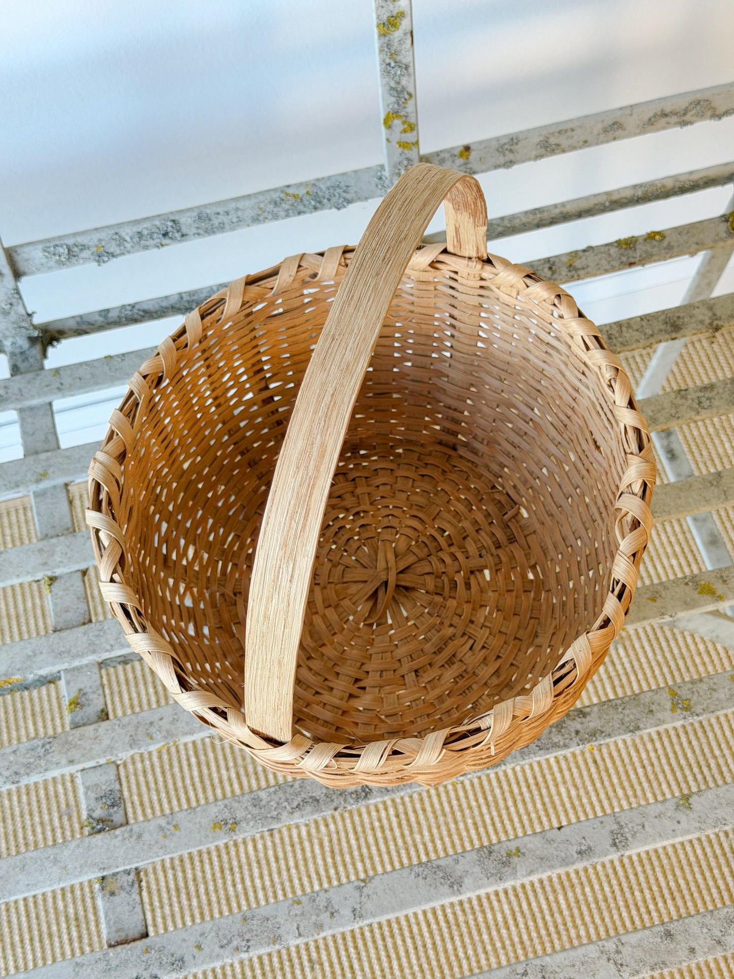 Vintage Round Splitwood Basket